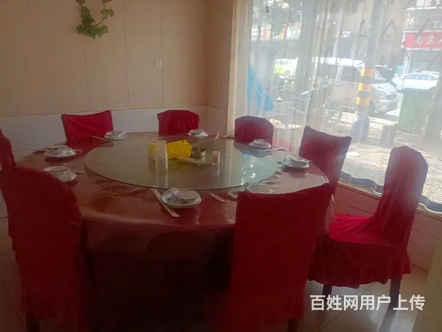 临街三间门面，位置佳地段好。 - 图片 3