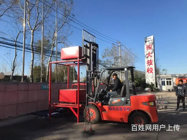 威海电焊工培训学校乳山学叉车挖掘机培训铲车培训驾校 - 图片 2