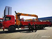 解放后八轮程力随车吊 联系电话厂家地址