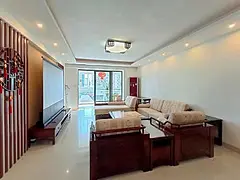华侨海景城，朝南四房，精装拎包入住，十米大阳台，近六中大同小