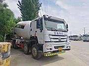 二手豪沃搅拌车  大20方 380马力 前四后八