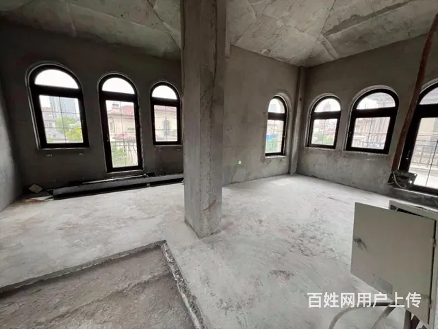 溪岸艺墅 土建地暖窗户已更换 780平 车库三台位 - 图片 2