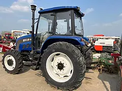 百色出售雷沃1104，准新车