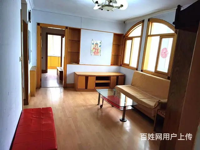 3楼！朝阳街日报社芝罘湾附近3室1厅设施全 - 图片 1