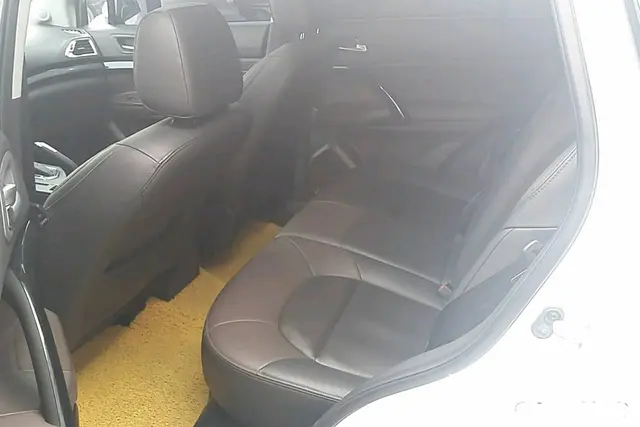 传祺GS4 2015款 1.3T 双离合 200T - 图片 7