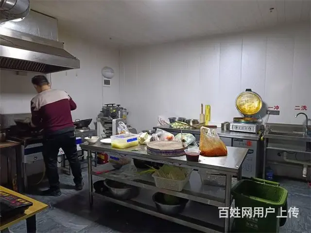 【同城搜铺网免费找店】金沙路96平餐馆转让 - 图片 3