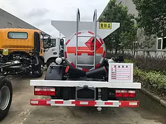 2吨蓝牌甲醇运输车乙醇罐式车
