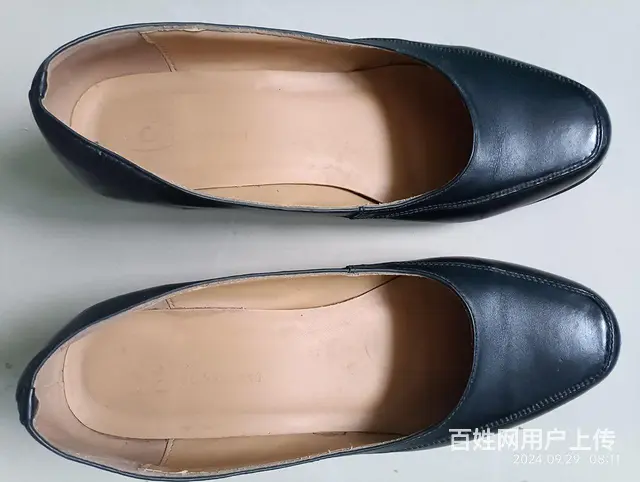 32.女士皮鞋，纯皮，9.9成新，39.5码。质量 - 图片 1