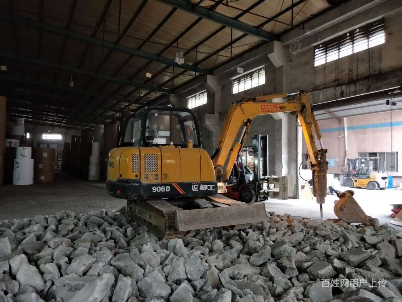 南城小型挖掘机出租拆墙拆除工程