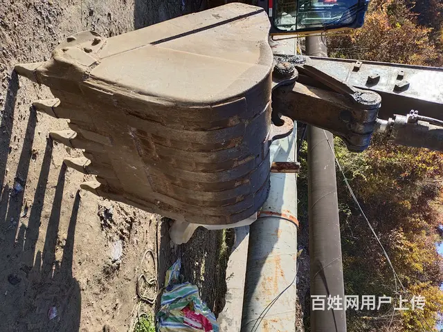 便宜出售一台沃尔沃挖机 - 图片 5