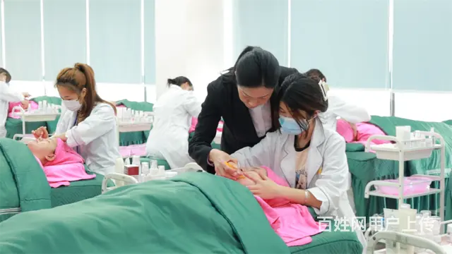 广州美容师培训，到百美汇学校更专业更全面 - 图片 8
