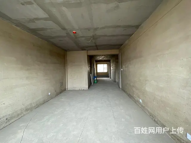 香梅湾电梯104平，两室两厅一卫，毛坯58.8万，大税，看房 - 图片 1