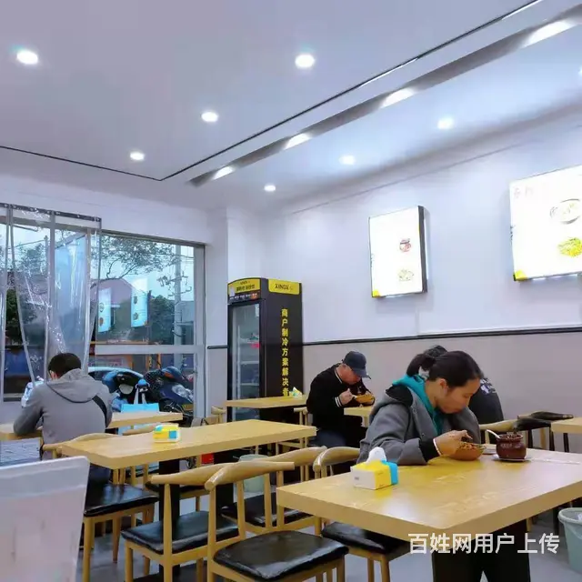 丰城四中[公交站]80平餐馆转让 - 图片 2