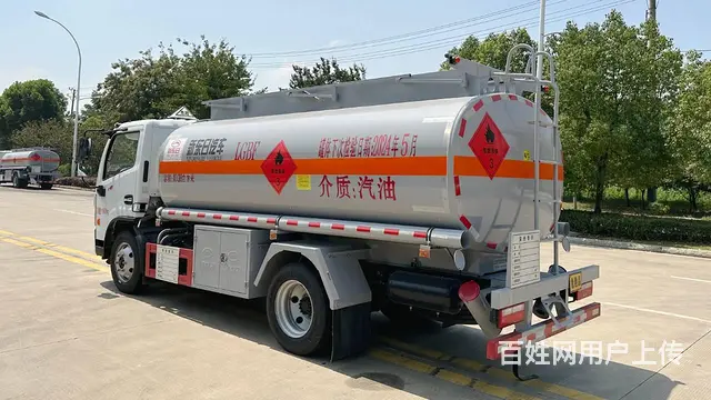 国六东风福瑞卡八吨油罐车年底清仓亏本出售 - 图片 7