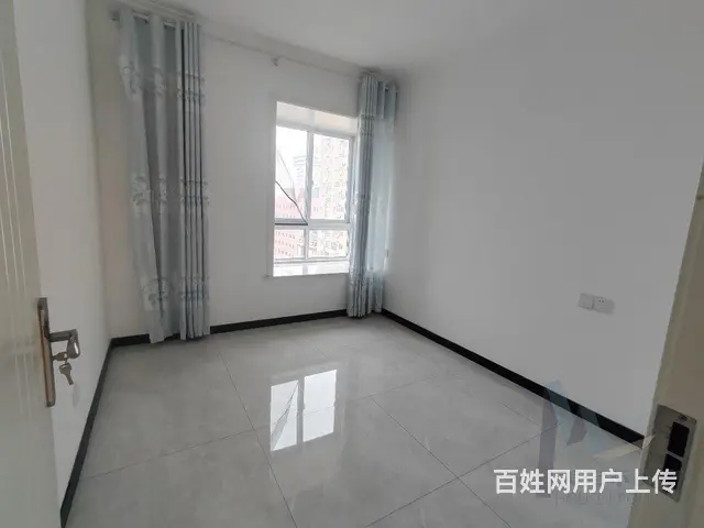 西一路宏帆广场三室精装，带家具家电拎包住。 - 图片 2