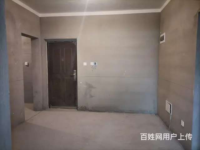 七十九号院 小高层 两室两厅 有证可贷款 看房方便有钥匙 - 图片 1