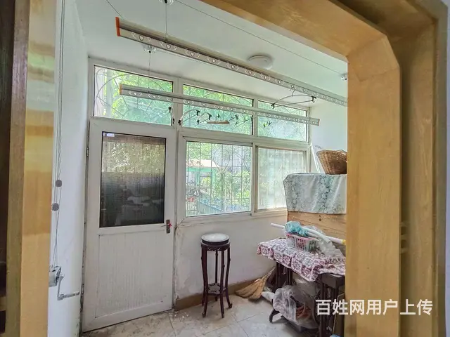 珠江玫瑰家园一期一楼带小院两室通厅 - 图片 4