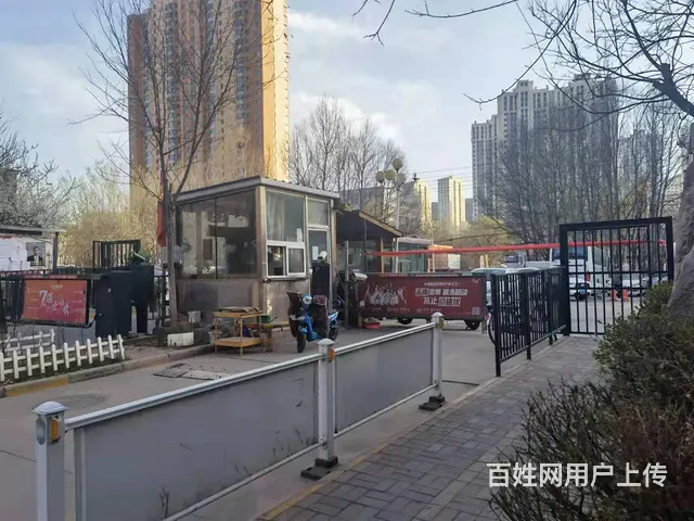 7634(七P）个人城东金坤东城明珠小区临街商铺给4万就转让 - 图片 3