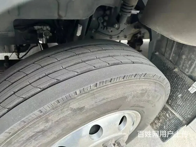 ​柳汽乘龙6.8米冷藏车，国六排放 - 图片 7