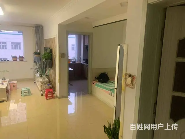 鑫龙花园 普通住宅 中等装修 - 图片 1