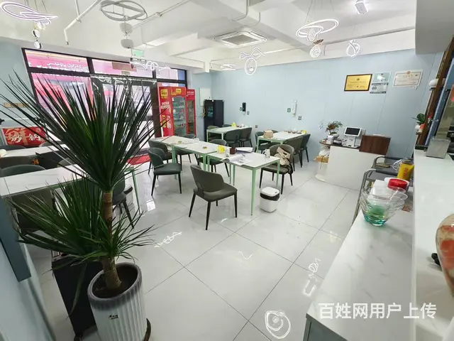 B18536一繁华商圈精装修小吃餐饮店急转 - 图片 1