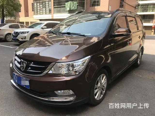 宝骏730 2016款 1.5L 手动 豪华型7座 - 图片 1