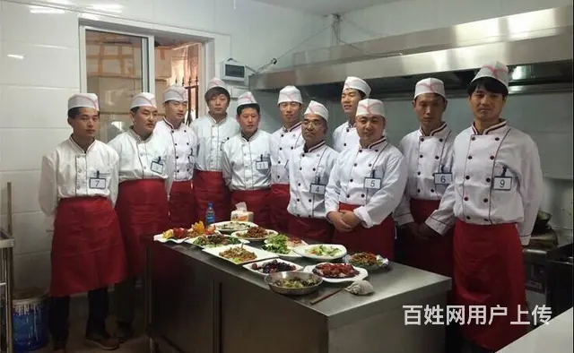 韩国首尔急需厨师，抻面和刀销面师傅,月薪12000 - 图片
