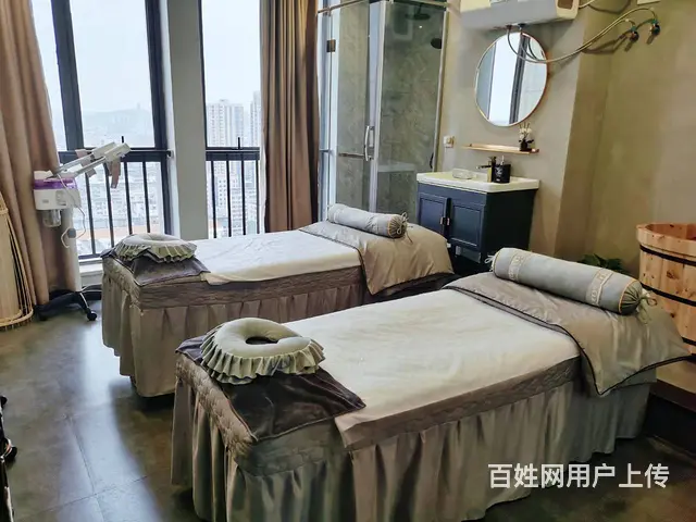 【搞定了！】位置优越，有稳定客源，精装修，接手即可使用 - 图片 1
