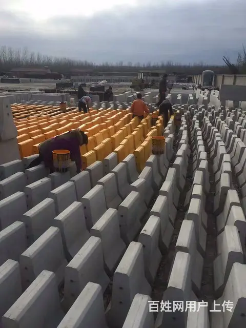 厂家常年批发水泥隔离墩道路隔离墩 - 图片 2