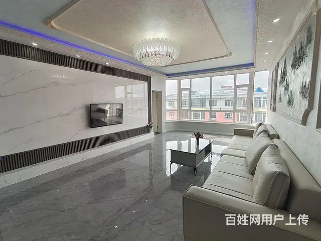 落地窗客厅 一条街 老大商 两室地热 精装修 边屋 拎包入住 - 图片 2