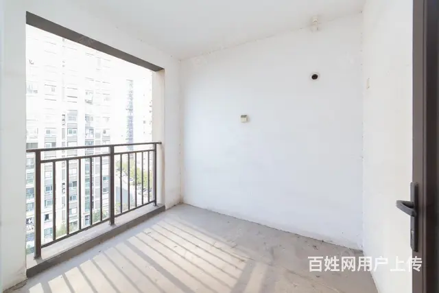东边套（户型好，总价低，纯毛坯可以任意装修）有钥匙 - 图片 8