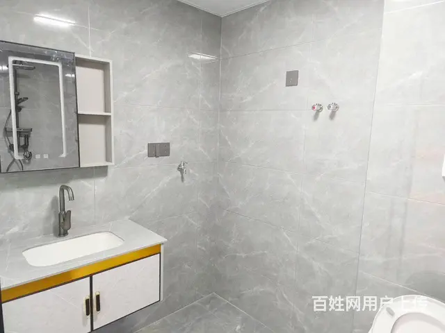 低首付八里堡豪德幸福里3楼106平平台16平精装未住北京公园 - 图片 9