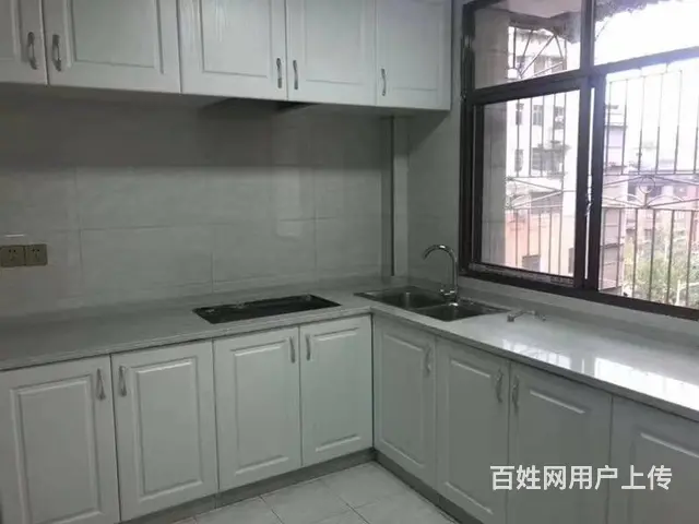 中山北路华程医院附近精装修4室2厅家具家电齐全月租1600 - 图片 8
