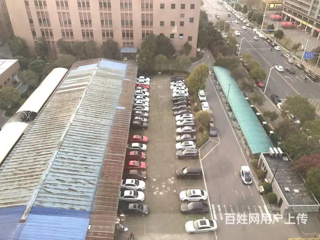 房东直租)麓谷118平精装修电商，仓库，办公出租，带办公家具 - 图片 1