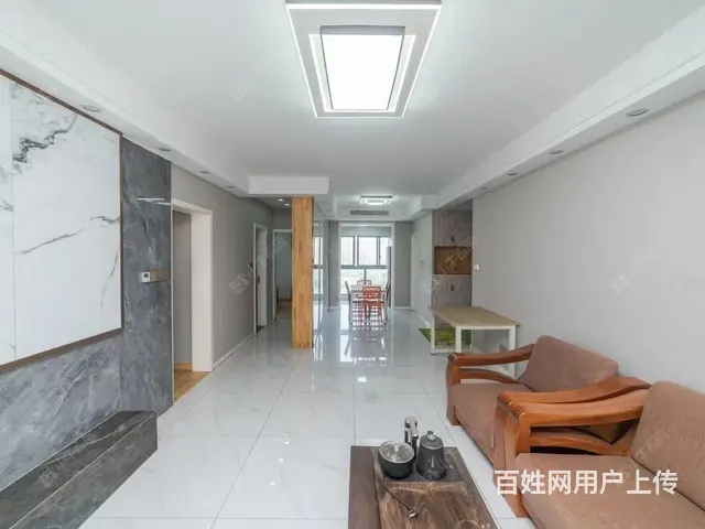 经开区白金汉爵旁，精装三居室拎包即住新房 - 图片 1