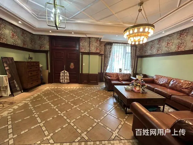 翠湖中心别墅 前后花园 上下五层 双车库 - 图片 1
