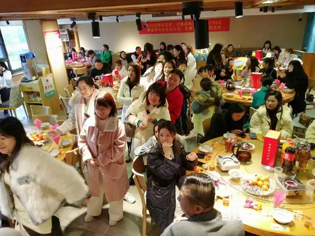 （老板房源）营业额9000左右的转角精装餐馆优价转让 - 图片 7