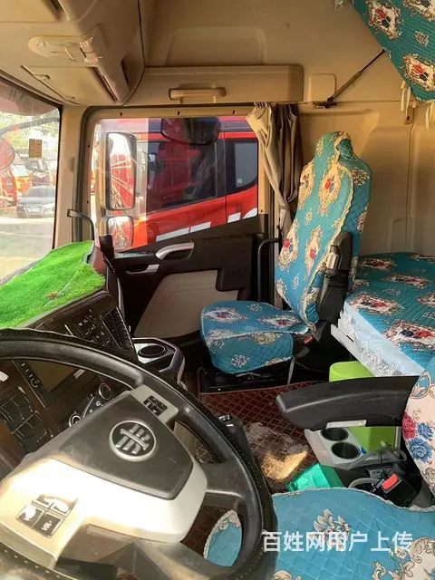 解放JH6高栏载货车，平地板设计 锡柴290马力 - 图片 5