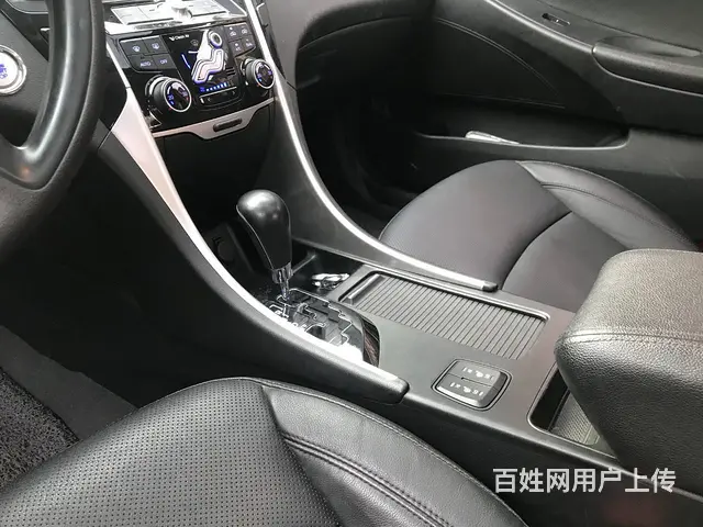 现代 索纳塔 2013款 第八代索纳塔 2.0 手自一体 顶 - 图片 7