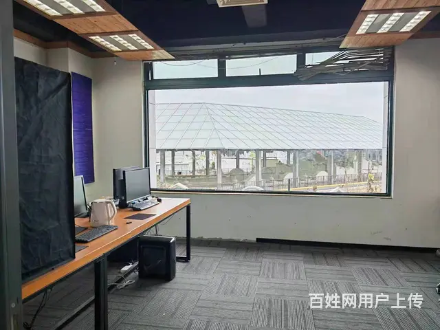 超低出租湖里殿前翔鹭酒店旁办公室含办公家具创业 - 图片 2
