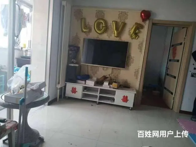 【搞定了！】龙兴b栋小区五楼出租非诚勿扰 - 图片 1