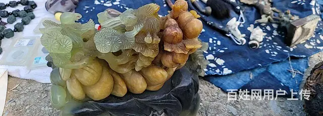 玉石一个出售 - 图片 1