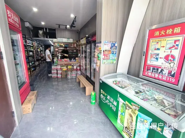B个人一新市区小区入口处超市低价急转 - 图片 3