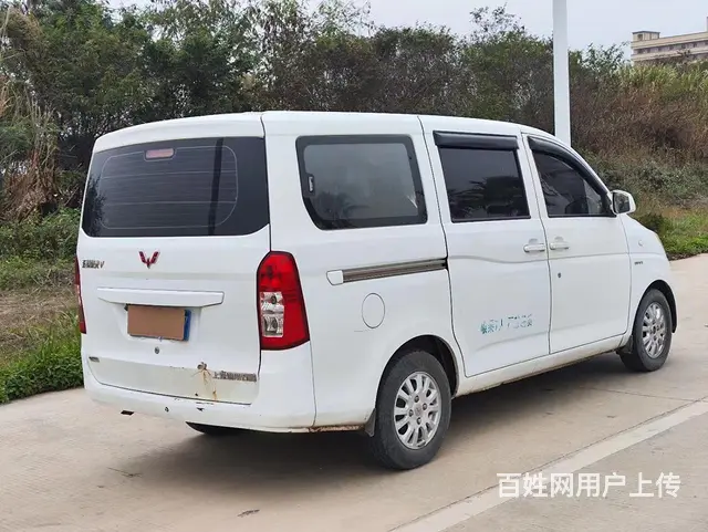 17年五菱荣光V，一手车 - 图片 4