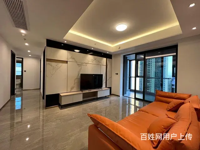 武汉站 东湖金茂府4房2卫 南北通透 双阳台 采光 - 图片 1