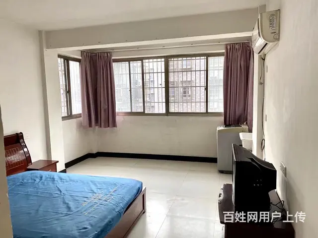 【搞定了！】出租南浔年丰里朝南带独立大阳台独立卫生间大单间 - 图片 1
