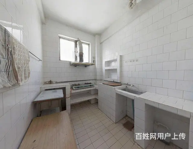 新香洲 上冲东方新地 2房可以改3房南向 首付22万有钥匙 - 图片 7