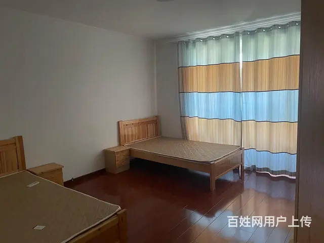 区政府文化活动广场对面御景华庭3楼3室精装修家具家电齐全拎包 - 图片 1