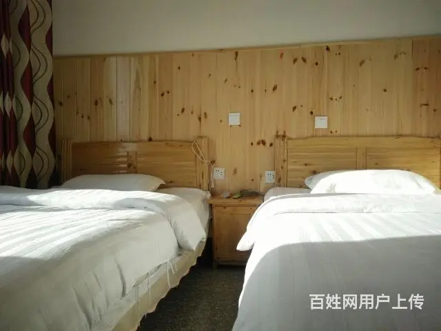 南宝山住宿避暑度假，羌缘红农家乐 - 图片 1