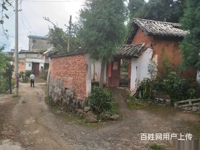 临翔区艾乐幼儿园附近环城路上边老宅子出售 - 图片 8